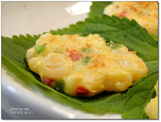 제철 찰옥수수요리~ 깻잎에 싸 먹는 관자옥수수전