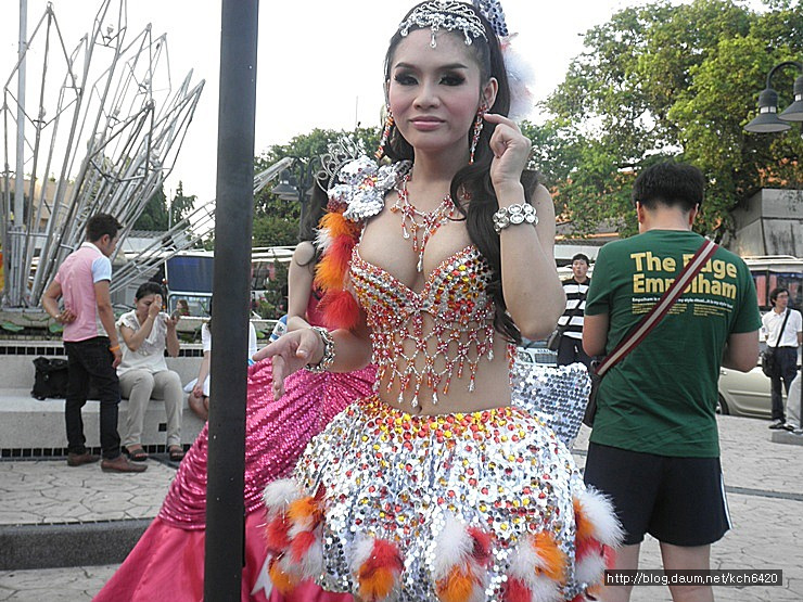 114F7B414DAC2C6504D3BB