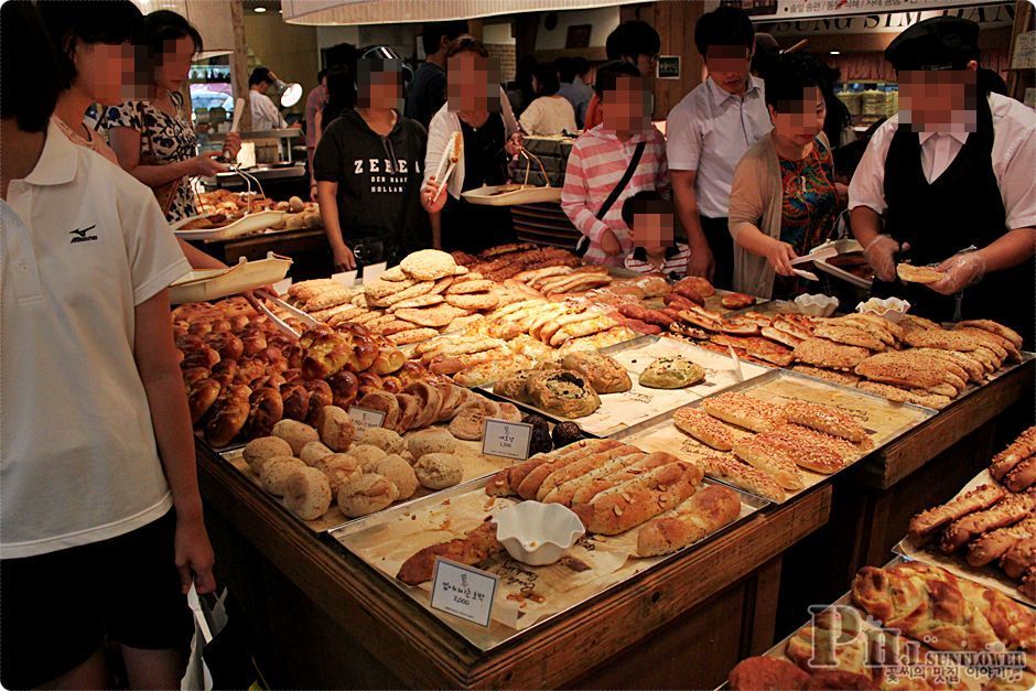 대전맛집-빵하나 먹을려고 100m줄서서 기다리는곳이라는곳을 가보다-성심당