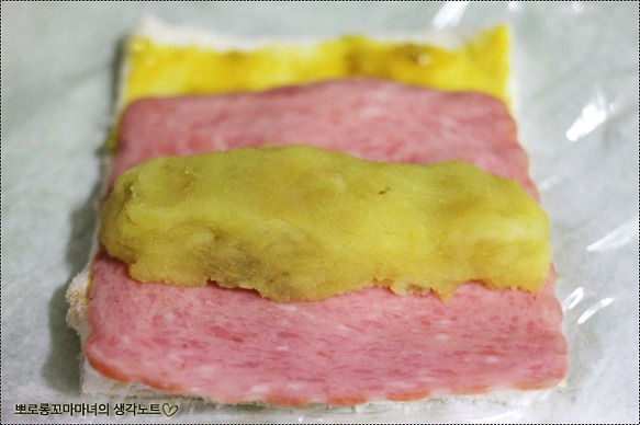 아침도시락으로 싸준 롤샌드위치