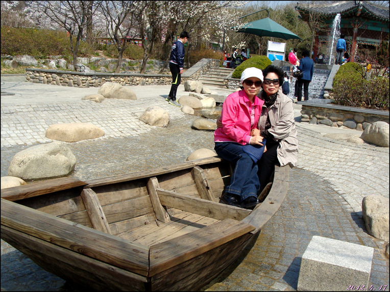 어린이 대공원 성가대 집사님들과/2012. 4. 17