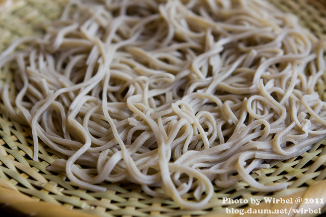 스시의 명가에서 맛보는 지상 최고의 회덮밥