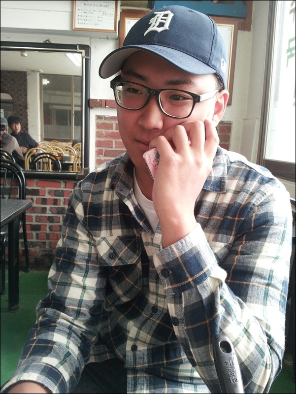 머리하는손 이미지