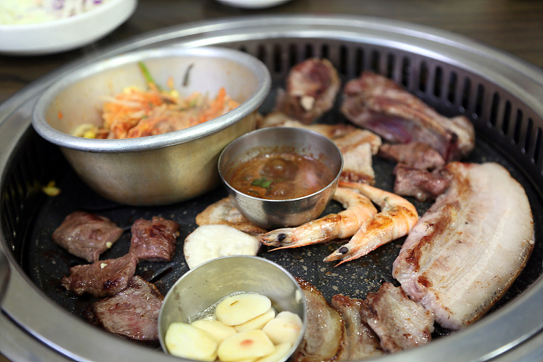 오르막식당 이미지