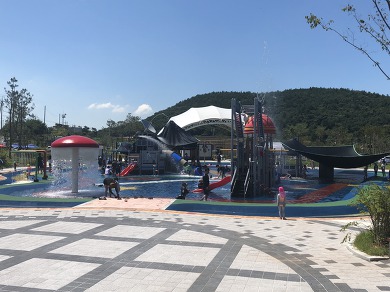 고흥만 용동 연안 유휴지 야외물놀이장 개장(고흥썬밸리해양리조트 앞)