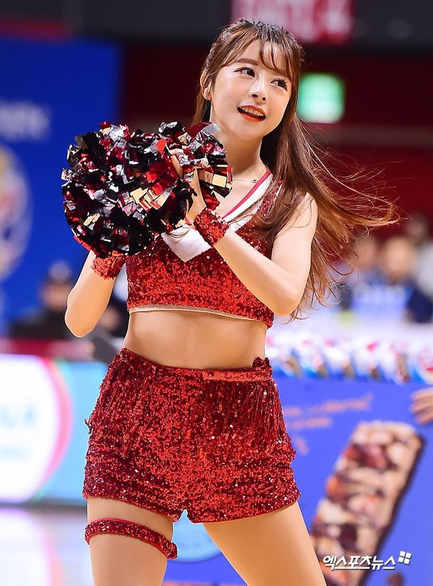 치어리더 최하윤