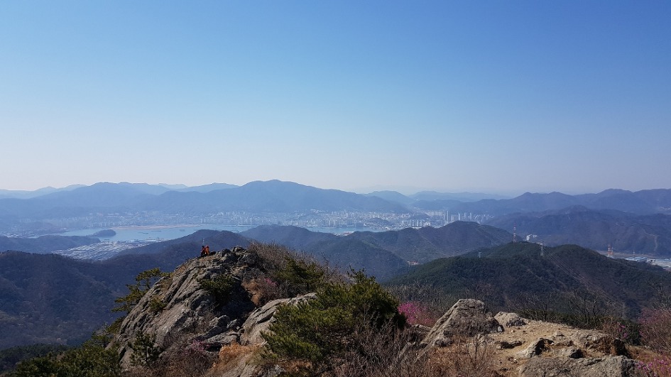 불모산과 장복산 꽃길만 걸었다