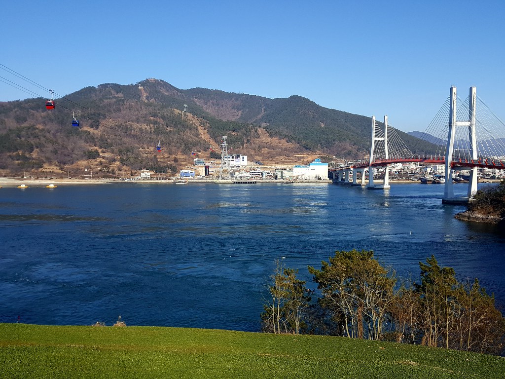 남해 사천 삼천포대교 바다위를 씽씽 사천바다케이블카 경남 한려해상국립공원 여행