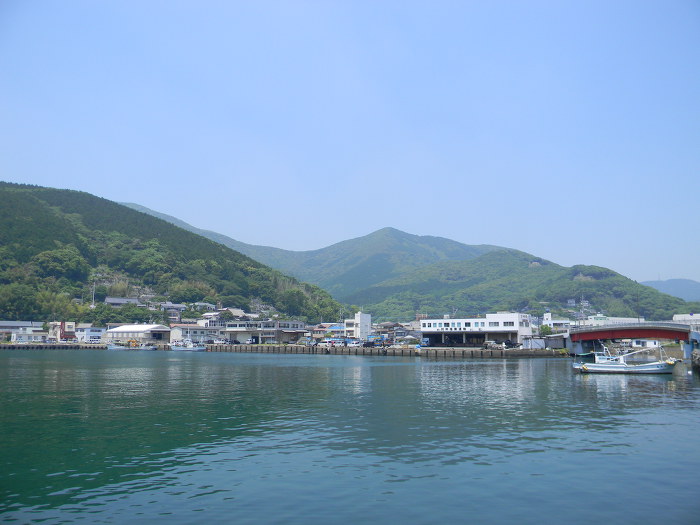 부산항 국제여객터미널에서 대마도 이즈하라항까지 (대한해협)