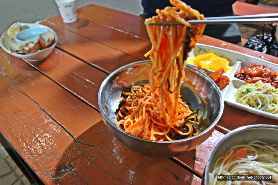 관방제림에서 소풍 나온 기분으로 먹는 특별한 국수