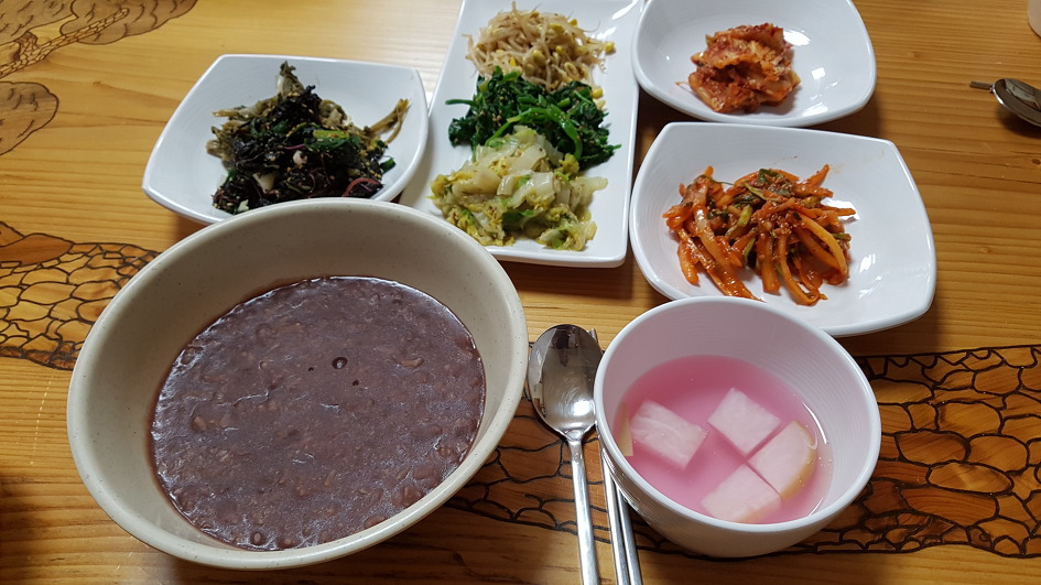 사계사의 동지 풍경