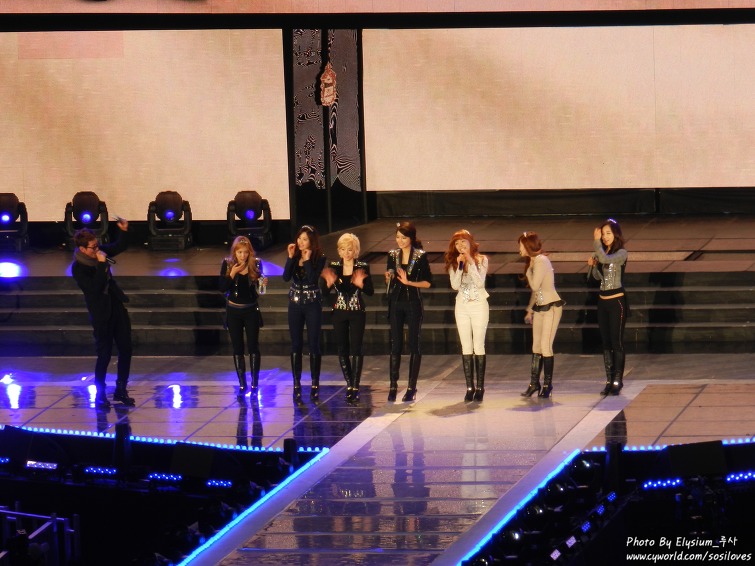[FANTAKEN/PRESS PIC][11-03-2012] Girls' Generation || K-Collection Event 201313464F5CBF2218F4C8